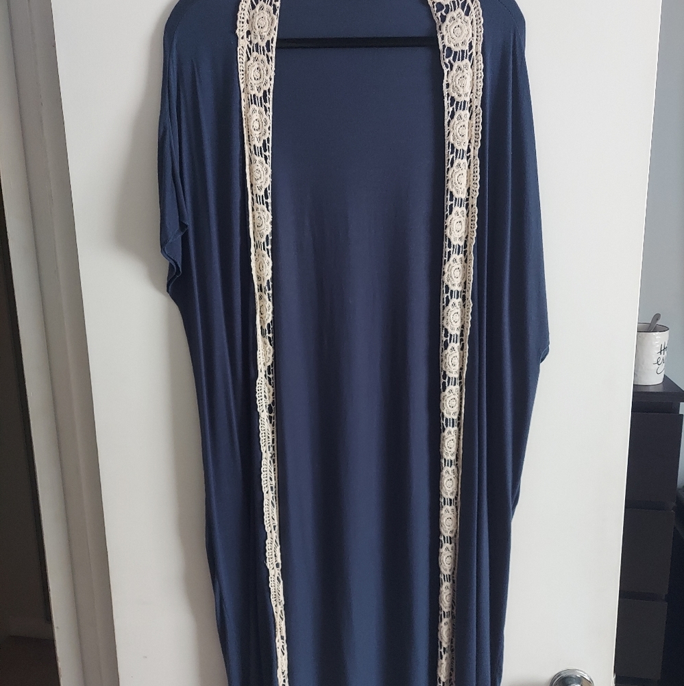 Navy and cream kimono with crochet trim